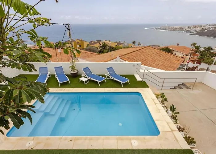 House - Con Piscina Privada Y Vistas Al Mar Y La Montana Nyaraló Bajamar
