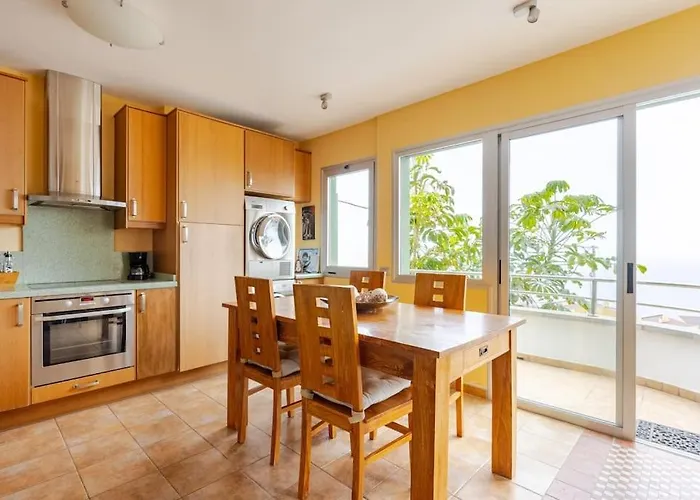 House - Con Piscina Privada Y Vistas Al Mar Y La Montaña Сasa de vacaciones *